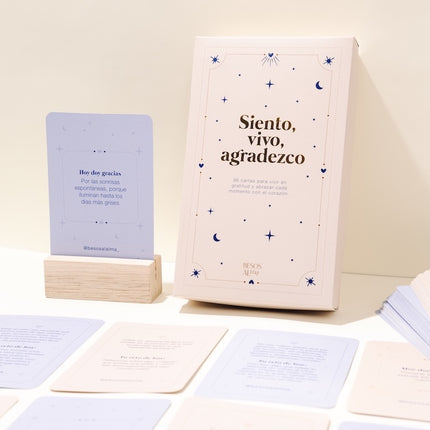 Oráculo Con Frases Y Retos De Gratitud | Besos Al Alma