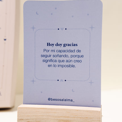 Oráculo Con Frases Y Retos De Gratitud | Besos Al Alma