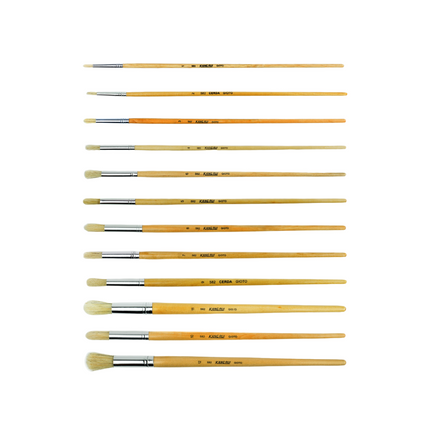 Pincel redondo de cerda Giotto con mango ergonómico, ideal para trazos finos y detalles en témpera, acrílico y acuarela.